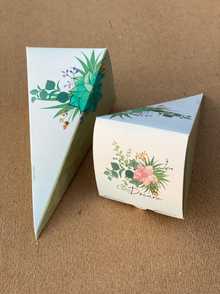 Embalagem Cone Trufado (7,5 x 17 cm) Personalizada