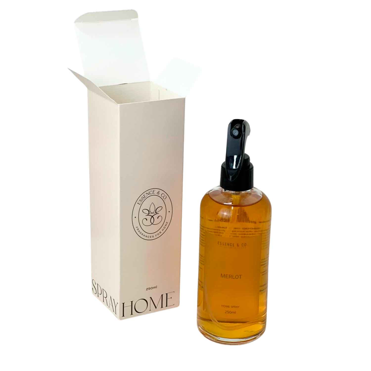 Embalagem para spray de ambiente 6x6x19 cm com design minimalista "Essence & Co", inclui frasco 250 ml e tampa spray preta.