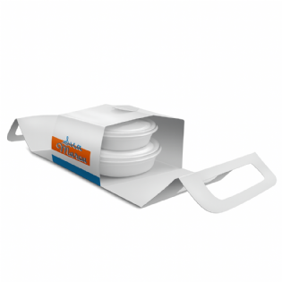 Embalagem em uso exibindo sua apresentação com marmita dentro, ressaltando a funcionalidade.