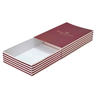 Embalagem tipo gaveta personalizada aberta mostrando o interior branco