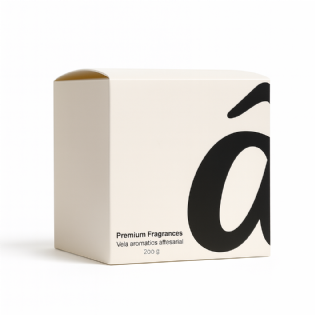 Embalagem personalizada para vela aromática artesanal, formato quadrado com design minimalista e logotipo em destaque.