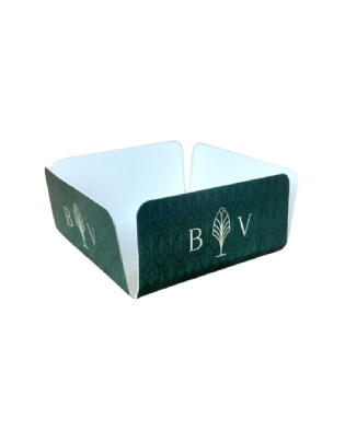 Embalagem pronta com destaque ao design da arte.