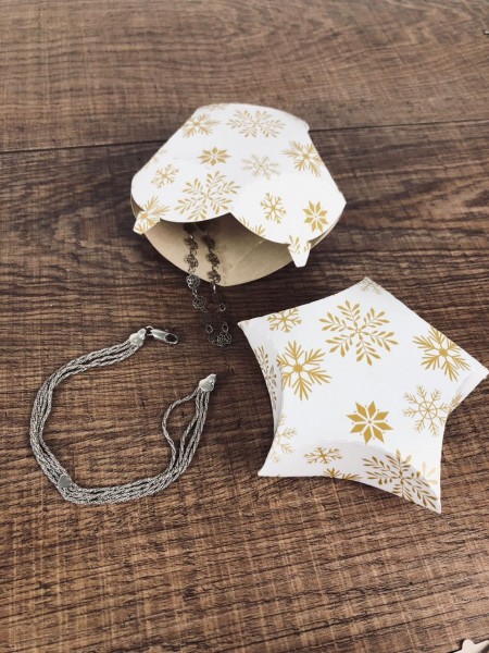 Embalagem estrela Floral Dourado - 50 unidades
