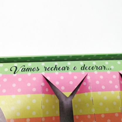 Caixa Kit Confeiteiro para Ovos de Páscoa 100gr Tie Dye - 5 Unidades