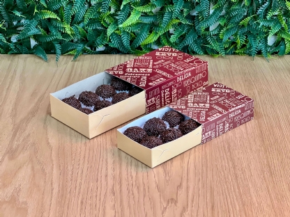 Caixa brigadeiro p/ 4 doces modelo gaveta (9,5 x 6,5 x 2,7 cm) s/ berço - 100 unidades