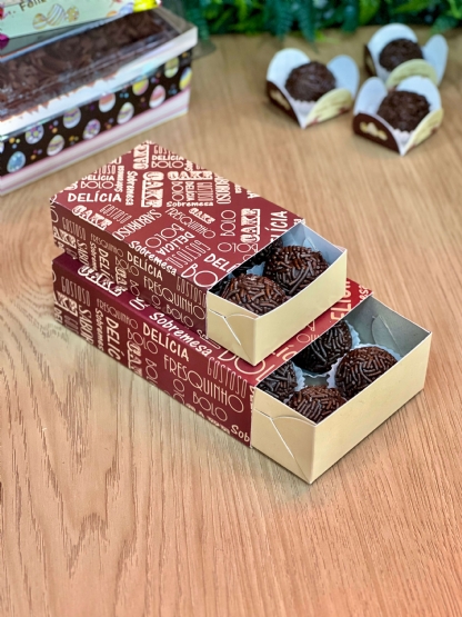 Caixa brigadeiro p/ 4 doces modelo gaveta (9,5 x 6,5 x 2,7 cm) s/ berço - 100 unidades