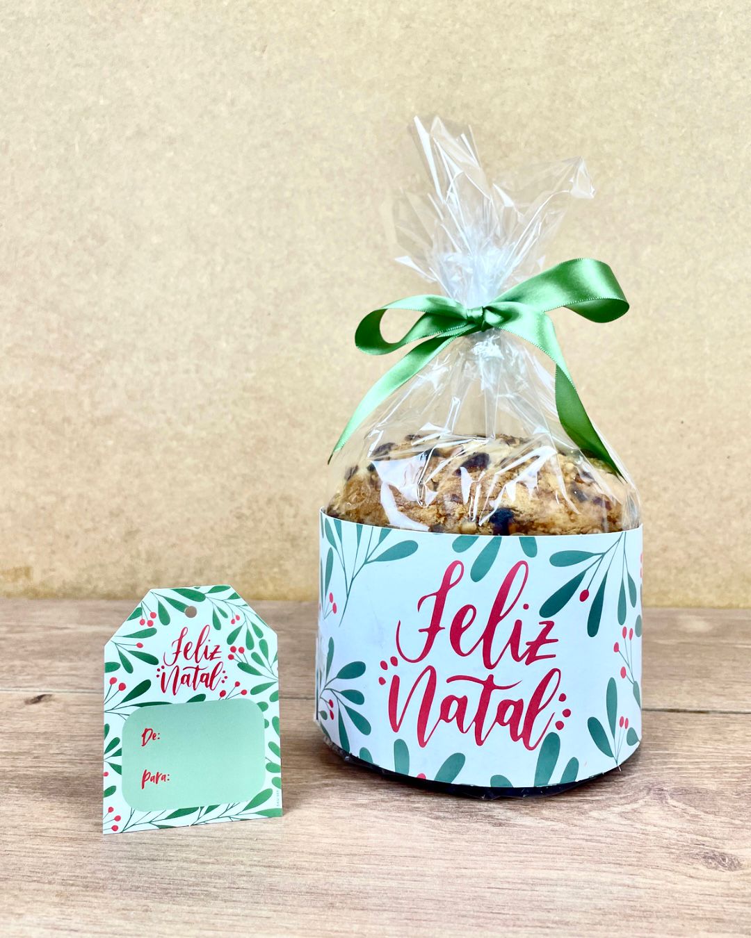 Kit Cinta e Tag p/ Panetone (500g a 1K) Folhas de Natal - 50 unidades