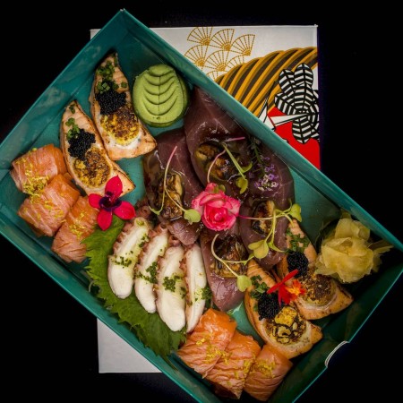 Embalagem para sushi, sashimi e combinados Gaveta M (23 x 15 x 5cm) Linha Origami - 100 unidades