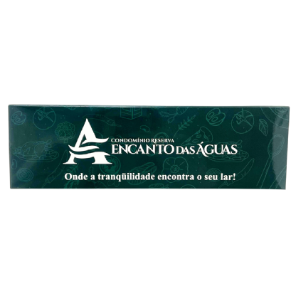 Vista frontal da embalagem executiva retangular personalizada com impressão completa.