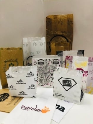 Coleção de saquinhos personalizados destacando cores e design únicos.