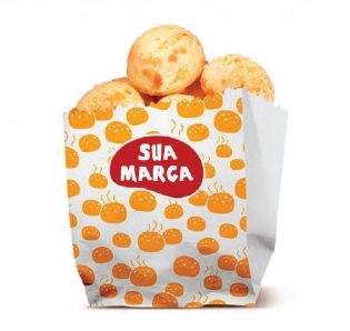 Saquinho de papel 10,5 x 5 x 17 cm, personalizado com Sua Marca, design alegre, ideal para embalar alimentos como pães de queijo em padarias.