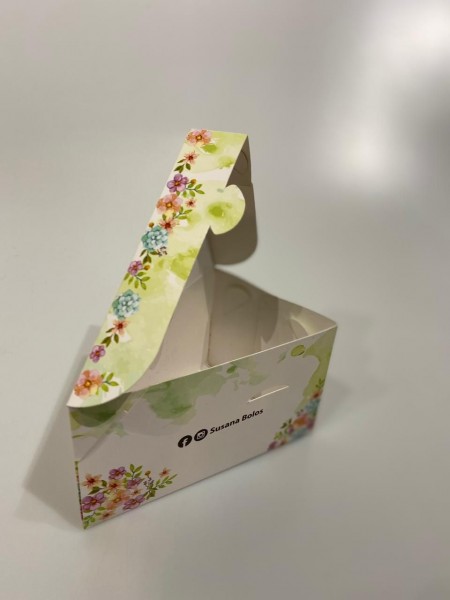 Embalagem Bolo Fatia s/ Berço (14 x 10 x 10 cm) Personalizada