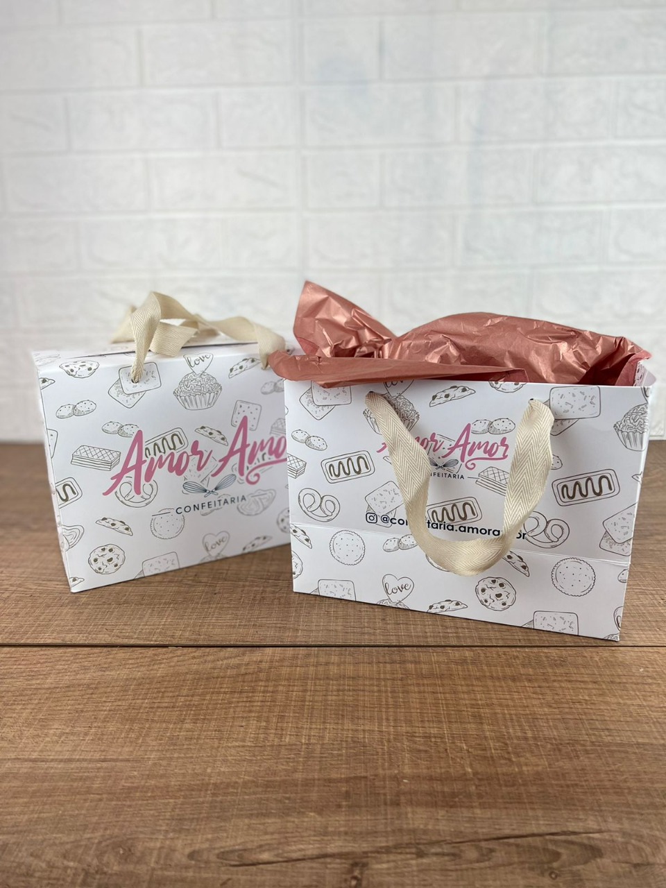Caixa Sacola (25 x 12 x 18,5 cm) Personalizada