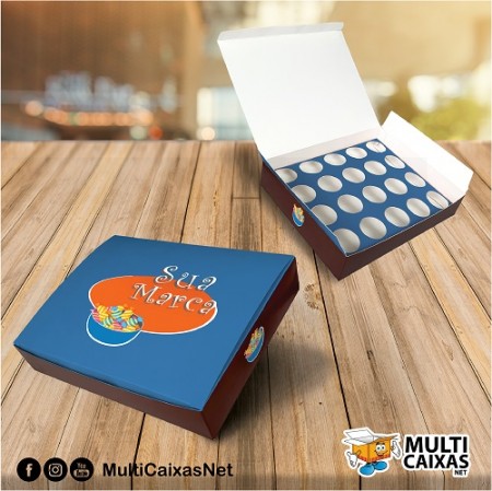 Embalagem para 20 Brigadeiros (21 x 17 x 4 cm) Personalizada