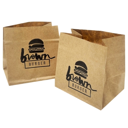 Vista lateral do saquinho kraft exibindo a arte e dobras.